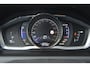 Volvo XC60 5 Cilinder AWD D4 R-Design | Adaptive Cruise | Panoramadak | Trekhaak 2000KG | Stoel + Stuur Verwarmd | Standkachel |