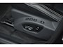 Volvo XC60 5 Cilinder AWD D4 R-Design | Adaptive Cruise | Panoramadak | Trekhaak 2000KG | Stoel + Stuur Verwarmd | Standkachel |