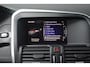 Volvo XC60 5 Cilinder AWD D4 R-Design | Adaptive Cruise | Panoramadak | Trekhaak 2000KG | Stoel + Stuur Verwarmd | Standkachel |