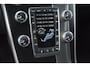 Volvo XC60 5 Cilinder AWD D4 R-Design | Adaptive Cruise | Panoramadak | Trekhaak 2000KG | Stoel + Stuur Verwarmd | Standkachel |