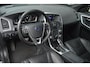 Volvo XC60 5 Cilinder AWD D4 R-Design | Adaptive Cruise | Panoramadak | Trekhaak 2000KG | Stoel + Stuur Verwarmd | Standkachel |