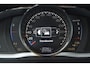 Volvo XC60 5 Cilinder AWD D4 R-Design | Adaptive Cruise | Panoramadak | Trekhaak 2000KG | Stoel + Stuur Verwarmd | Standkachel |