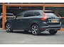 Volvo XC60 5 Cilinder AWD D4 R-Design | Adaptive Cruise | Panoramadak | Trekhaak 2000KG | Stoel + Stuur Verwarmd | Standkachel |