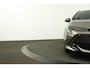 Toyota Corolla Touring Sports 1.8 Hybrid Executive Limited | Head Up Display | Stoel- en Stuurwielverwarming | Bearlock | Camera | Privacy Glass | Bi-Tone |