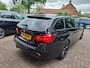 BMW 3-Serie Touring 320i M Sport. O.a. carplay, leder, navi, camera, LED cruise, trekhaak. Dealer onderhouden. Prijs incl garantie