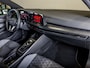 Volkswagen Golf 1.5 eTSI R-Line Business+ / 150pk / Achteruitrij camera / Stoelverwarming /