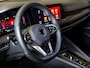 Volkswagen Golf 1.5 eTSI R-Line Business+ / 150pk / Achteruitrij camera / Stoelverwarming /