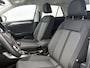 Volkswagen T-Roc 1.0 TSI Life Edition | 116 PK | Trekhaak Afneembaar | Parkeer sensoren voor en achter | Parkeer camera | Adaptive cruise control | Automatische airco 2 zone | dodehoek detectie |