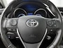Toyota Auris 1.8 Hybrid Dynamic | Panoramadak | Navigatie | Climate Control | Cruise Control | Buitenspiegels elektrisch verstel&inklapbaar | Achteruitrijcamera |
