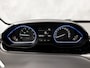 Peugeot 2008 1.2 PureTech Allure Sport Pack Automaat (PANORAMADAK, NAVIGATIE, CLIMATE, LEDER, LM VELGEN, SPORTSTOELEN, GETINT GLAS, TREKHAAK, CRUISE, NIEUWSTAAT)