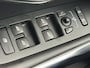 Volvo V40 Cross Country 2.0 T3 Summum / Trekhaak / Achteruitrijcamera & sensoren achter / Stoelverwarming / Elektrisch verstelbare bestuurdersstoel / Cruise Control / Climate Control /