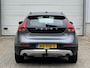 Volvo V40 Cross Country 2.0 T3 Summum / Trekhaak / Achteruitrijcamera & sensoren achter / Stoelverwarming / Elektrisch verstelbare bestuurdersstoel / Cruise Control / Climate Control /