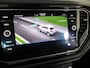 Volkswagen T-Roc 1.5 TSI Sport 150 pk Automaat (DSG) | Navigatie via App | Parkeersensoren | Autom. airco | Stoelverwarming | Black Style pakket |