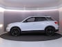 Volkswagen T-Roc 1.5 TSI Sport 150 pk Automaat (DSG) | Navigatie via App | Parkeersensoren | Autom. airco | Stoelverwarming | Black Style pakket |