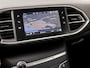 Peugeot 308 SW 1.2 PureTech Sport (PANORAMADAK, APPLE CARPLAY, GROOT NAVI, PARKEERSENSOREN, GETINT GLAS, SPORTSTOELEN, LANE ASSIST, CRUISE, NIEUWSTAAT)