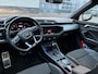 Audi Q3 45 TFSI e S edition | Cruise control | Climate control | Parkeersensoren | Navigatie | Privacy glas | Ledkoplampen | Navigatie | Lichtpakket plus ambient light | Audi smartphone interface | Optiekpakket zwart | Alarm klasse III |