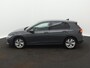 Volkswagen Golf 1.5 eHybrid Life Edition 204 PK Automaat | #AD | Plug in Hybride | Trekhaak | Apple Carplay | Parkeersensoren | 17" Lichtmetalen velgen | Adaptieve cruise control | Camera | LED koplampen | Ruiten getint | Android Auto |