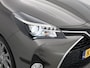 Toyota Yaris 1.5 Hybrid Dynamic | Dealer onderhouden | Panoramadak | Cruise Control | Climate Control | Achteruitrijcamera | Navigatie | Keyless Entry/Start |
