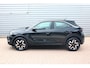Opel Mokka-e Elegance 50-kWh 11kw bl. O.a: PDC, Camera, DAB, Carplay, Clima, Cruise, Etc. All-in prijs!