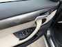 BMW X1 sDrive20i VDL Nedcar Edition LED/Sportleer/HU/Stoelverw/Leer/Navi