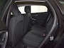 Volvo V40 2.0 T2 Momentum | 17 inch • Cruise • Parkeersensoren