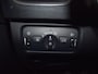 Volvo V40 2.0 T2 Momentum | 17 inch • Cruise • Parkeersensoren