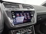 Volkswagen Tiguan 1.4 TSI eHybrid R-Line Business+ | PANO-SCHUIFDAK | CAMERA | NAVIGATIE | IQ LIGHT | KLIMAATREGELING | Trekhaak