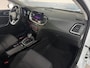 Kia Ceed 1.6 GDI PHEV Dynamicline / Stoelverwarming / Camera / PDC / AppleCarplay.