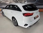 Kia Ceed 1.6 GDI PHEV Dynamicline / Stoelverwarming / Camera / PDC / AppleCarplay.