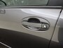 Toyota Yaris 1.5 Hybrid Dynamic Limited | Apple CarPlay/Android Auto | Stoelverwarming | Climate Control | Achteruitrijcamera |