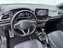 Volkswagen T-Roc 1.5 TSI R-Line | Trekhaak | Camera | ACC | Elek. Achterklep | Stoelverwarming | Spiegelpakket | 19'' |