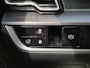 Kia Sportage 1.6 T-GDi Plug-in Hybrid AWD GT-Line / Fabrieksgarantie tot 03-2031 / Dealer onderhouden / 1.350 kg afneembare trekhaak / Harman/Kardon Audio Systeem / Elektrische achterklep / Stuur- Stoel & Achterbank verwarming / Rondomzicht camera / Stoelventilatie / Apple Carplay Android Auto /