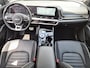 Kia Sportage 1.6 T-GDi Plug-in Hybrid AWD GT-Line / Fabrieksgarantie tot 03-2031 / Dealer onderhouden / 1.350 kg afneembare trekhaak / Harman/Kardon Audio Systeem / Elektrische achterklep / Stuur- Stoel & Achterbank verwarming / Rondomzicht camera / Stoelventilatie / Apple Carplay Android Auto /