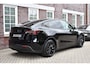 Tesla Model Y Long Range dual motor - AWD -92% SOH Wij zijn op afspraak geopend! Graag bellen voor uw komst.