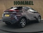 Toyota C-HR / C-HR+ 2.0 Hybrid 200 Dynamic - BI-TONE - PARKEERSENSOREN VOOR EN ACHTER - DODEHOEK DETECTIE - KEYLESS ENRTY & SSTART - STOEL & STUUR VERWARMING - NAVIGATIE - APPLE CARPLAY/ANDROID AUTO - DRAADLOZE TELEFOONLADER