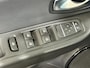 Renault Clio 90PK TCe Limited | Airco | Navi | Parkeersensoren | Cruise Control | Bluetooth | Lichtmetalen Velgen | Keyless Entry | Elektrische Ramen & Spiegels | Armsteun |
