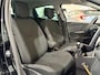 Renault Clio 90PK TCe Limited | Airco | Navi | Parkeersensoren | Cruise Control | Bluetooth | Lichtmetalen Velgen | Keyless Entry | Elektrische Ramen & Spiegels | Armsteun |