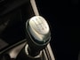 Renault Clio 90PK TCe Limited | Airco | Navi | Parkeersensoren | Cruise Control | Bluetooth | Lichtmetalen Velgen | Keyless Entry | Elektrische Ramen & Spiegels | Armsteun |