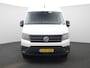 Volkswagen Crafter 2.0 TDI L3H3 Highline 140PK | Automaat | trekhaak | Navigatie | Cruise Control | Multifunctioneel Stuurwiel | Apple/Android Carplay | DAB+ | Parkeersensoren Voor + Achter | Achteruitrijcamera |