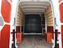 Volkswagen Crafter 2.0 TDI L3H3 Highline 140PK | Automaat | trekhaak | Navigatie | Cruise Control | Multifunctioneel Stuurwiel | Apple/Android Carplay | DAB+ | Parkeersensoren Voor + Achter | Achteruitrijcamera |