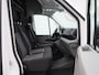 Volkswagen Crafter 2.0 TDI L3H3 Highline 140PK | Automaat | trekhaak | Navigatie | Cruise Control | Multifunctioneel Stuurwiel | Apple/Android Carplay | DAB+ | Parkeersensoren Voor + Achter | Achteruitrijcamera |