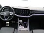 Volkswagen Touareg 3.0 TSi eHybrid 4MOTION R Edition 462PK Aut. matrix led, trekhaak, panoramadak, 360gr. camera, leder, luchtvering, keyless, stuur-stoelverwarming, Dynaudio, head-up display, 22" lichtmetaal