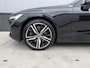 Volvo V60 2.0 T6 Recharge AWD R-Design Long Range | SOH 99% | Panorama | Trekhaak | Harman-Kardon