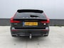 Volvo V60 2.0 T6 Recharge AWD R-Design Long Range | SOH 99% | Panorama | Trekhaak | Harman-Kardon