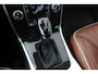 Volvo XC70 2.0 D4 Summum | ACC | Schuif-/kanteldak | Stoelventilatie | Parkeerverwarming | Elektrische achterklep | Verwarmde voorruit | 19 Inch