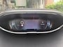 Peugeot 5008 1.2 PureTech Blue Lease Premium / bj.2018 / panoramadak / navigatie / distributie vervangen / boekjes / NAP 174964 km