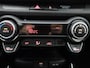 Kia Stonic 1.0 T-GDi MHEV DynamicLine | Apple Carplay / Android Auto | Cruise Control | Achteruitrijcamera | Parkeersensoren | Trekhaak |