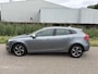 Volvo V40 2.0 D2 R-Design Business / NAVI / CRUISE / STOELVERWARMING