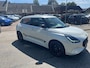 Suzuki Swift 1.2 Style Smart Hybrid AUTOMAAT // Trekhaak // Full option 1e eigenaar dealer onderhouden Swift // Rijklaarprijs!