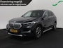 BMW X1 xDrive25e High Executive | full led | panodak | trekhaak | stoelverwarming | hud | dab |